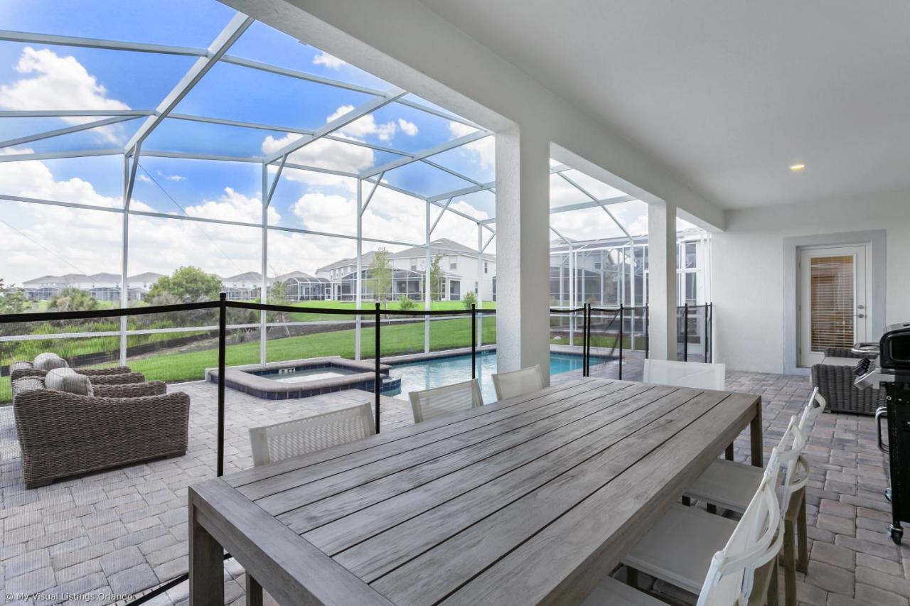 Contemporary Home W Private Pool& Spa Davenport Exterior foto